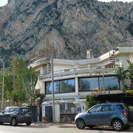 Residenza Don Camillo Vila Mondello Exterior foto